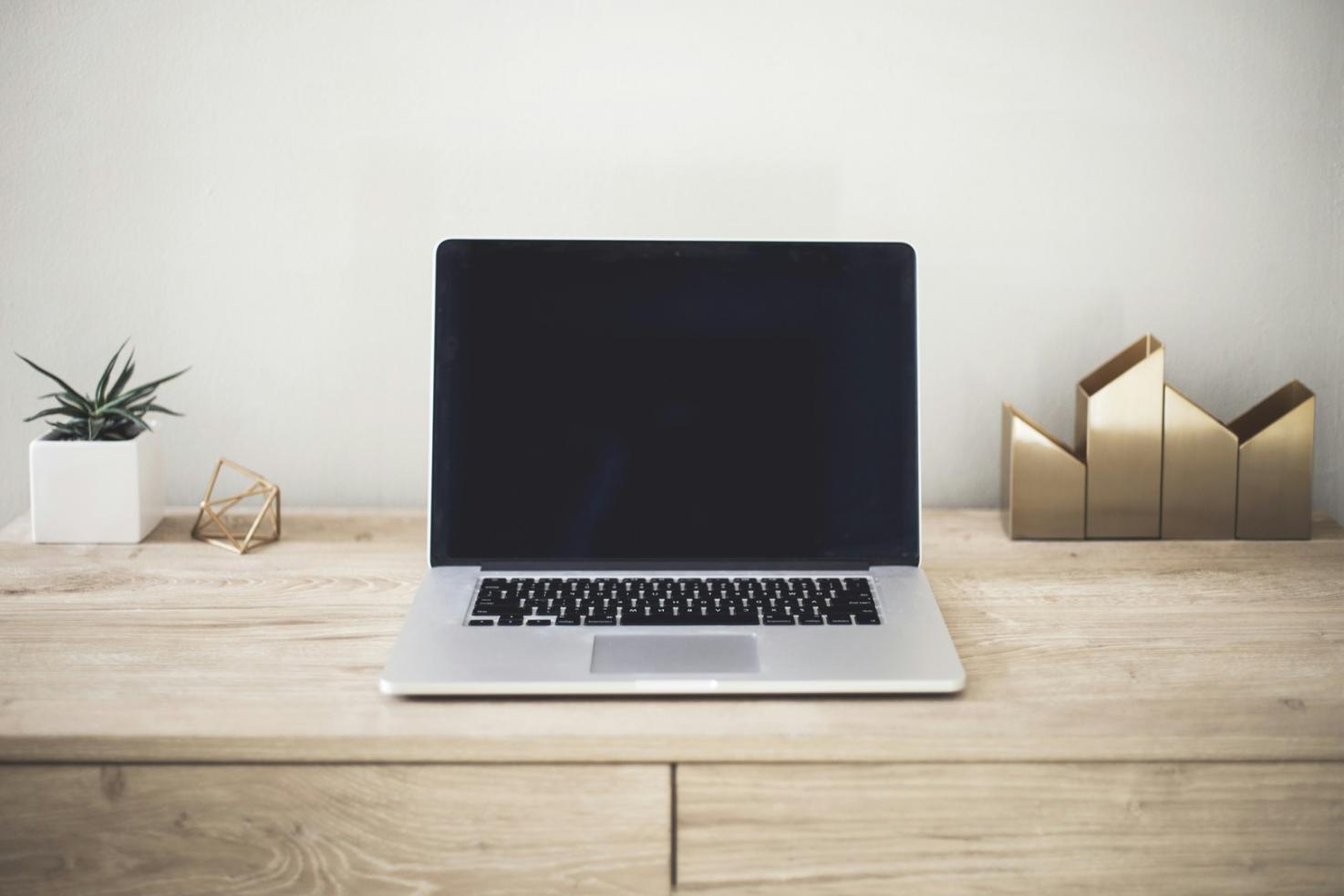 Ambiente di apprendimento moderno per corsi informatici